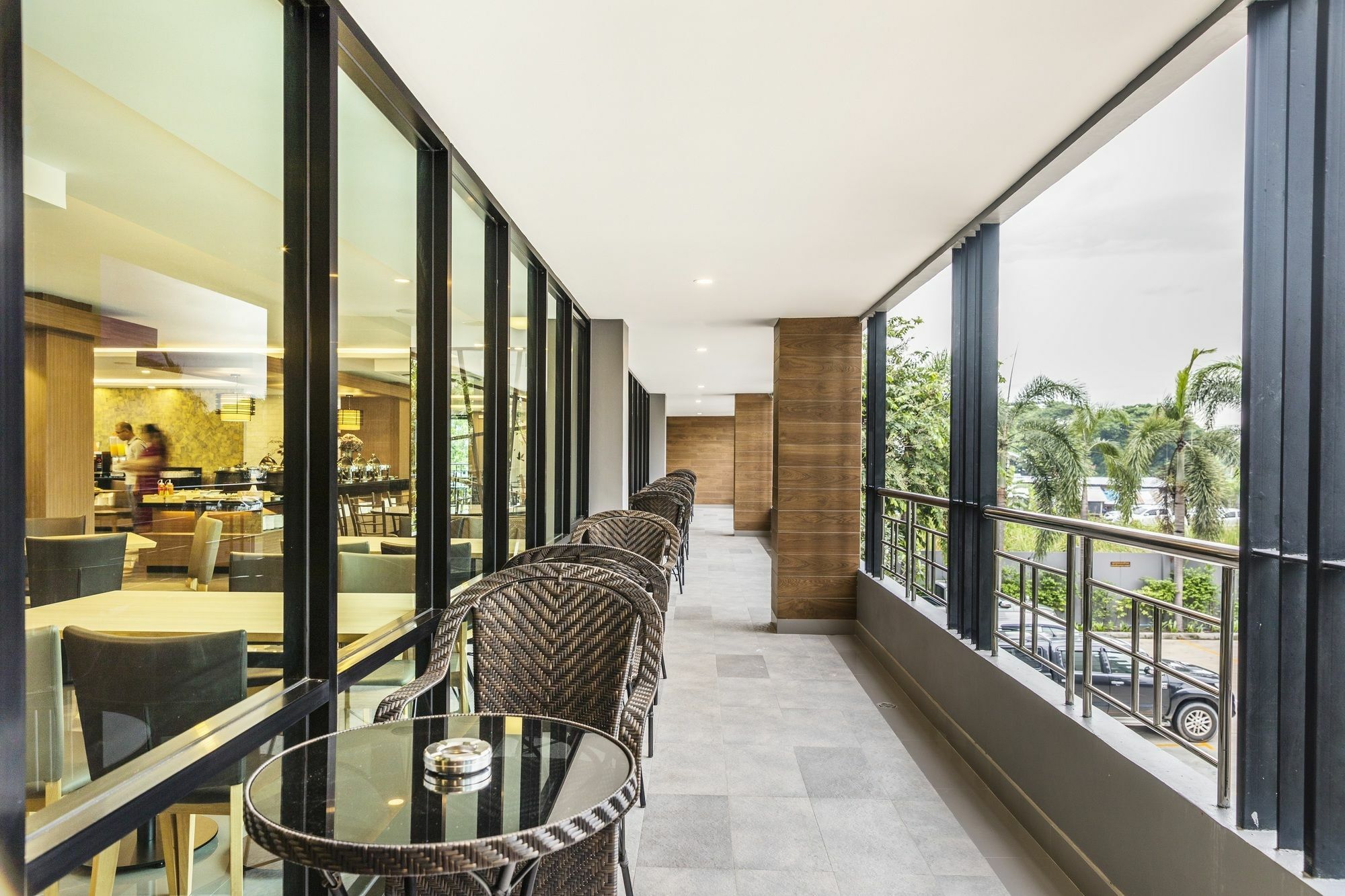 Livotel Hotel Hua Mak Бангкок Экстерьер фото