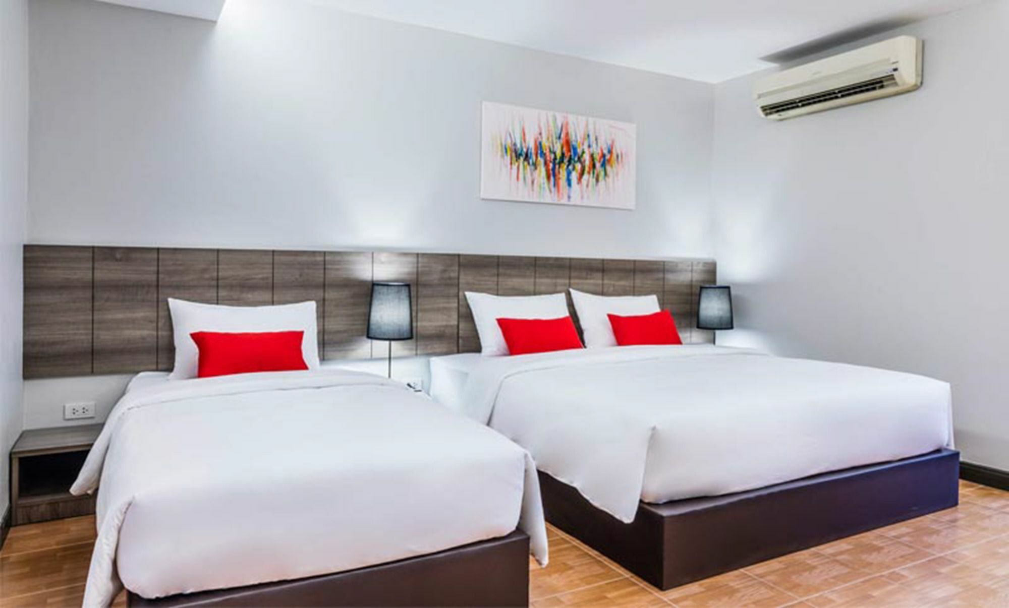 Livotel Hotel Hua Mak Бангкок Экстерьер фото